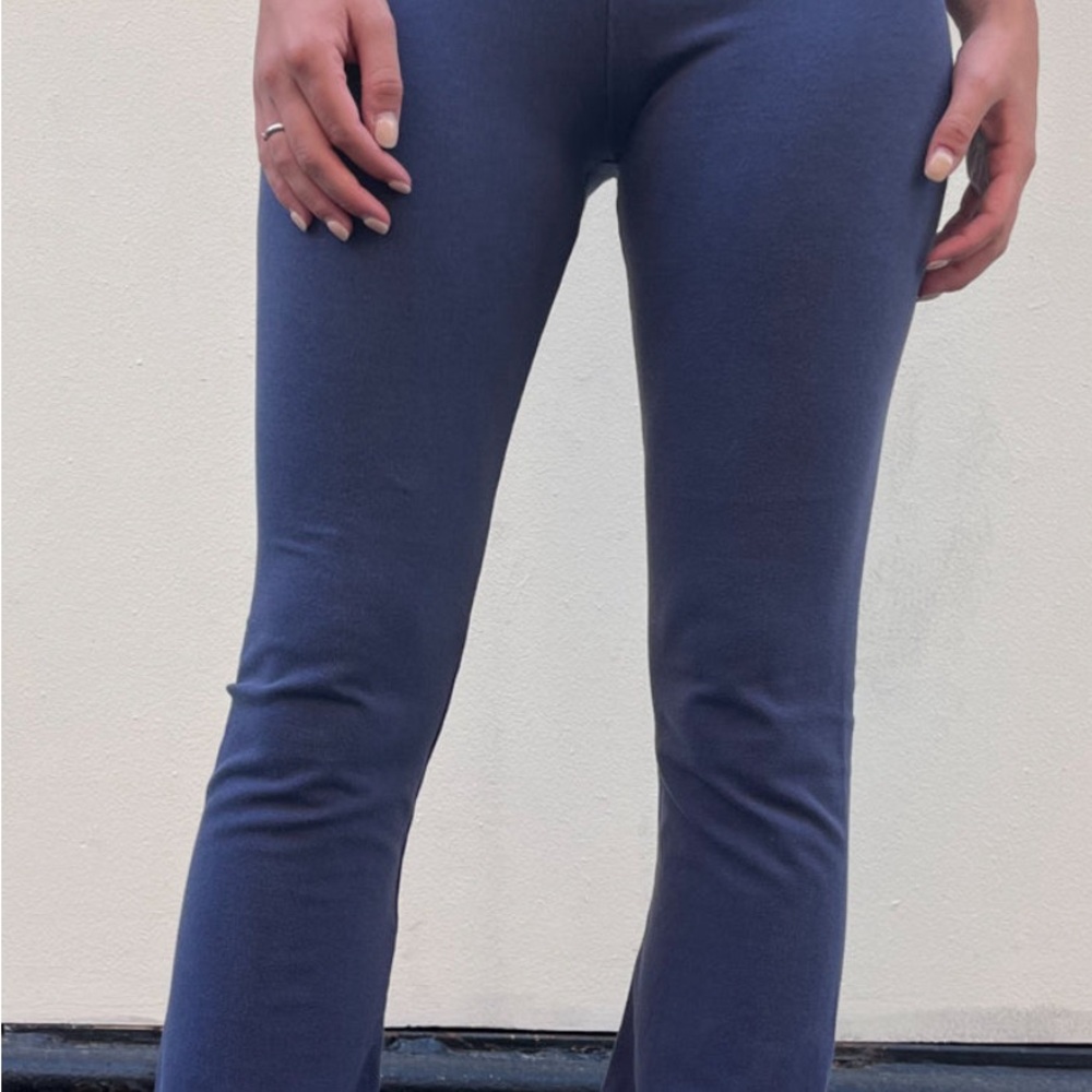 brandy melville priscilla yoga pants
